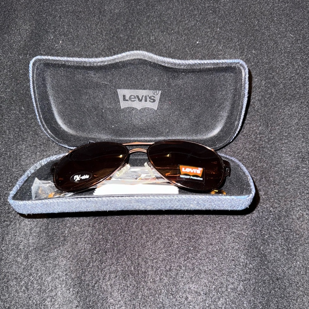 Levi’s Sunglasses